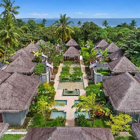 Furaveri Island Resort And Spa Muravandhoo Ngoại thất bức ảnh